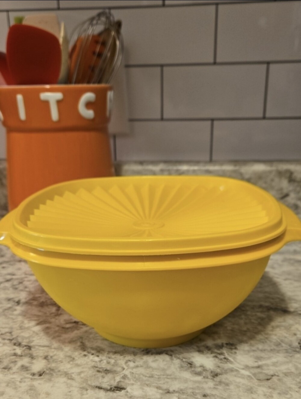 Vintagen Tupperware Servalier Bowl With Lid